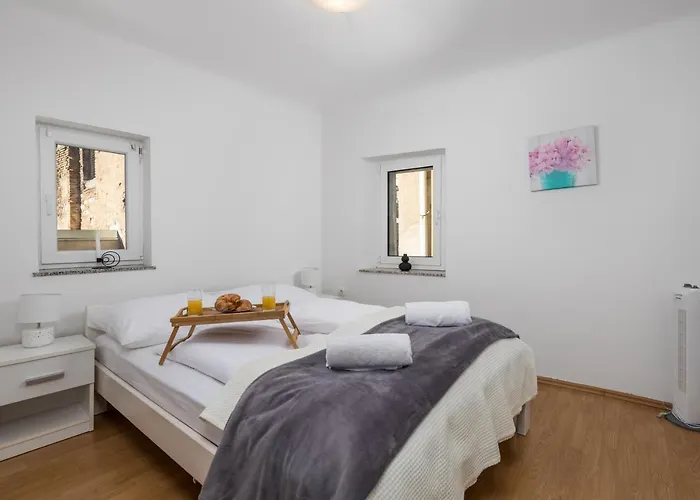 Main View Apartment
