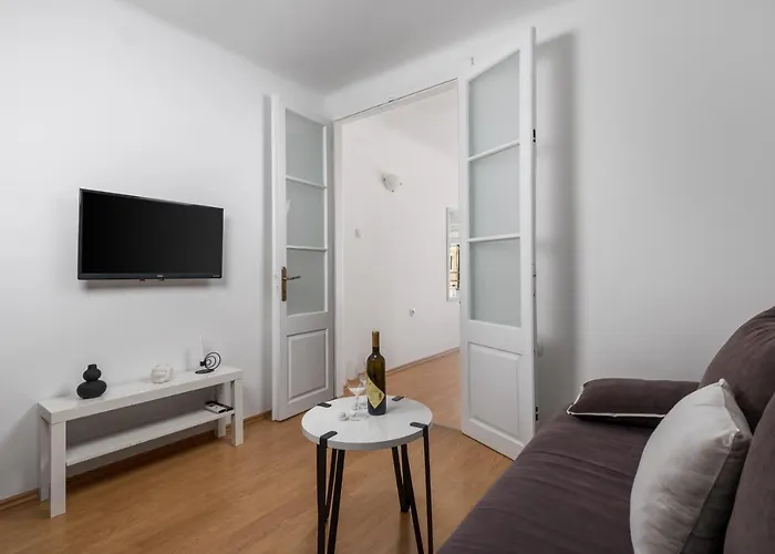 Main View Apartment